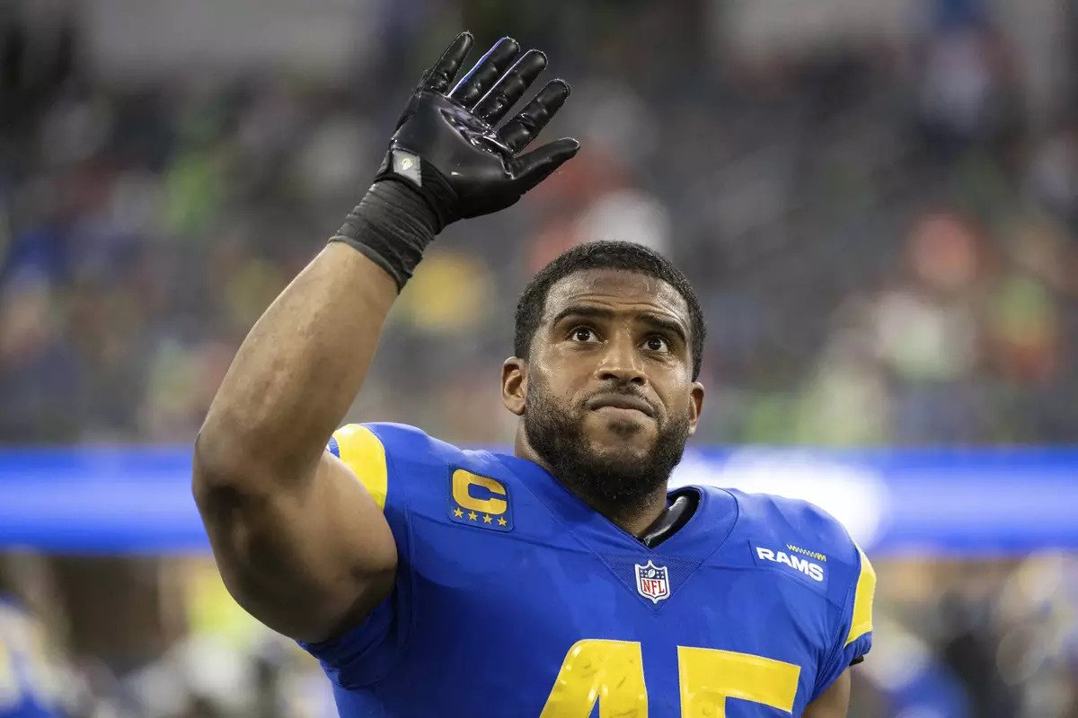 Bobby Wagner Comes Back Home to the Seahawks
